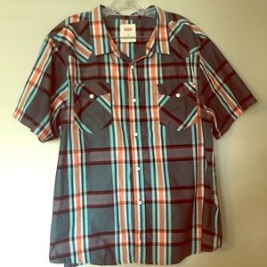 🚨SALE🚨Levi’s Short Sleeve Button Up Shirt